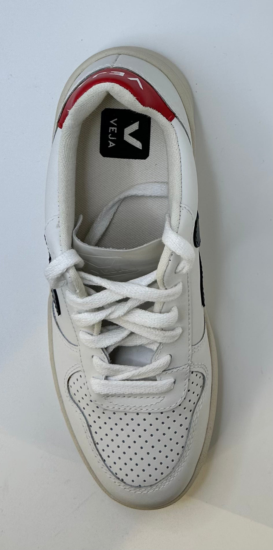 Veja v-10 leather extra white nautico pekin
