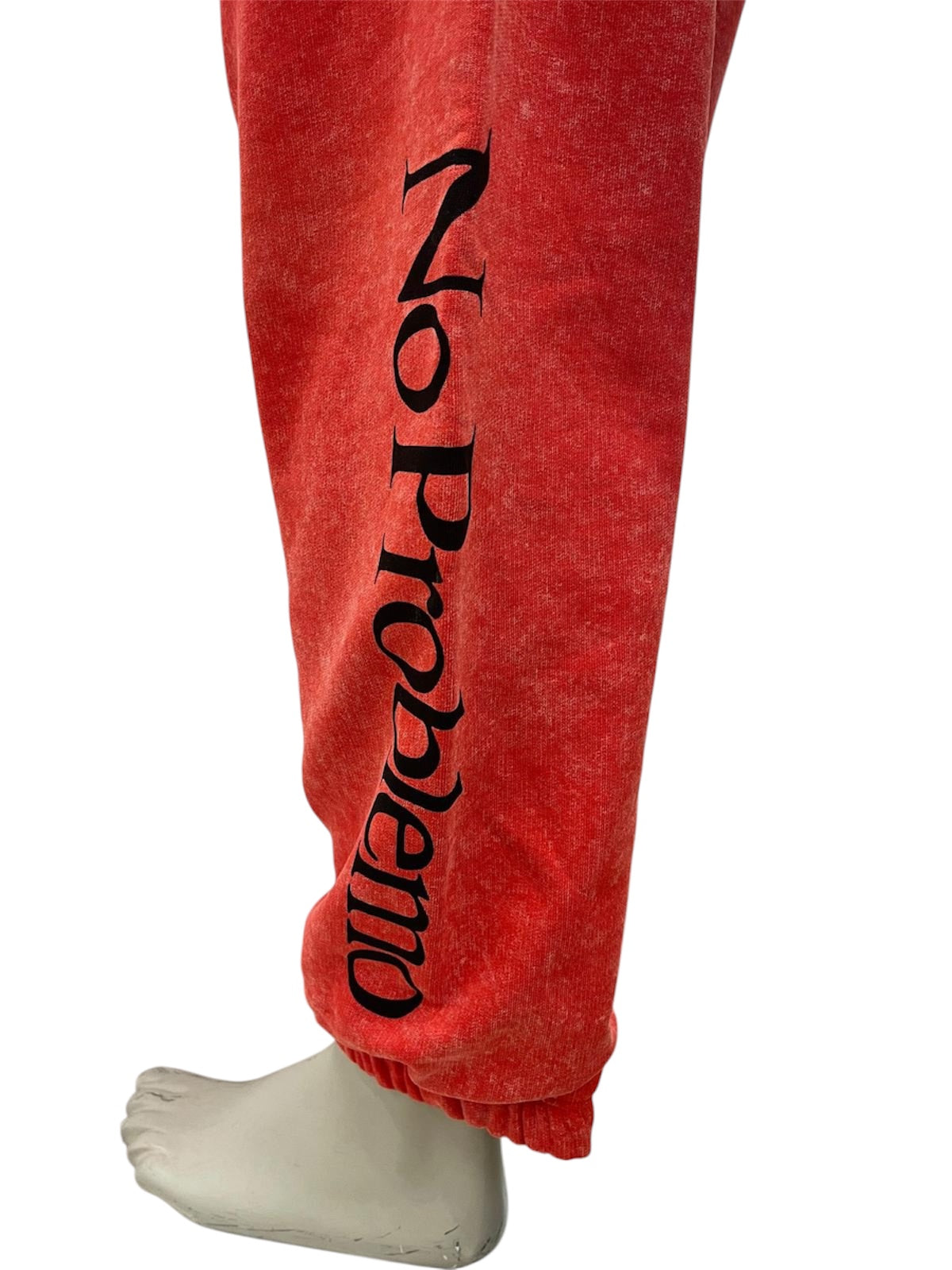 Aries Pantaloni tuta rosso vintage con stampa laterale “No Problemo”