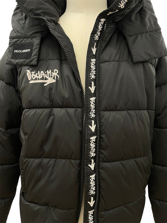 Disclaimer Piumino nero con dettagli logo graffiti