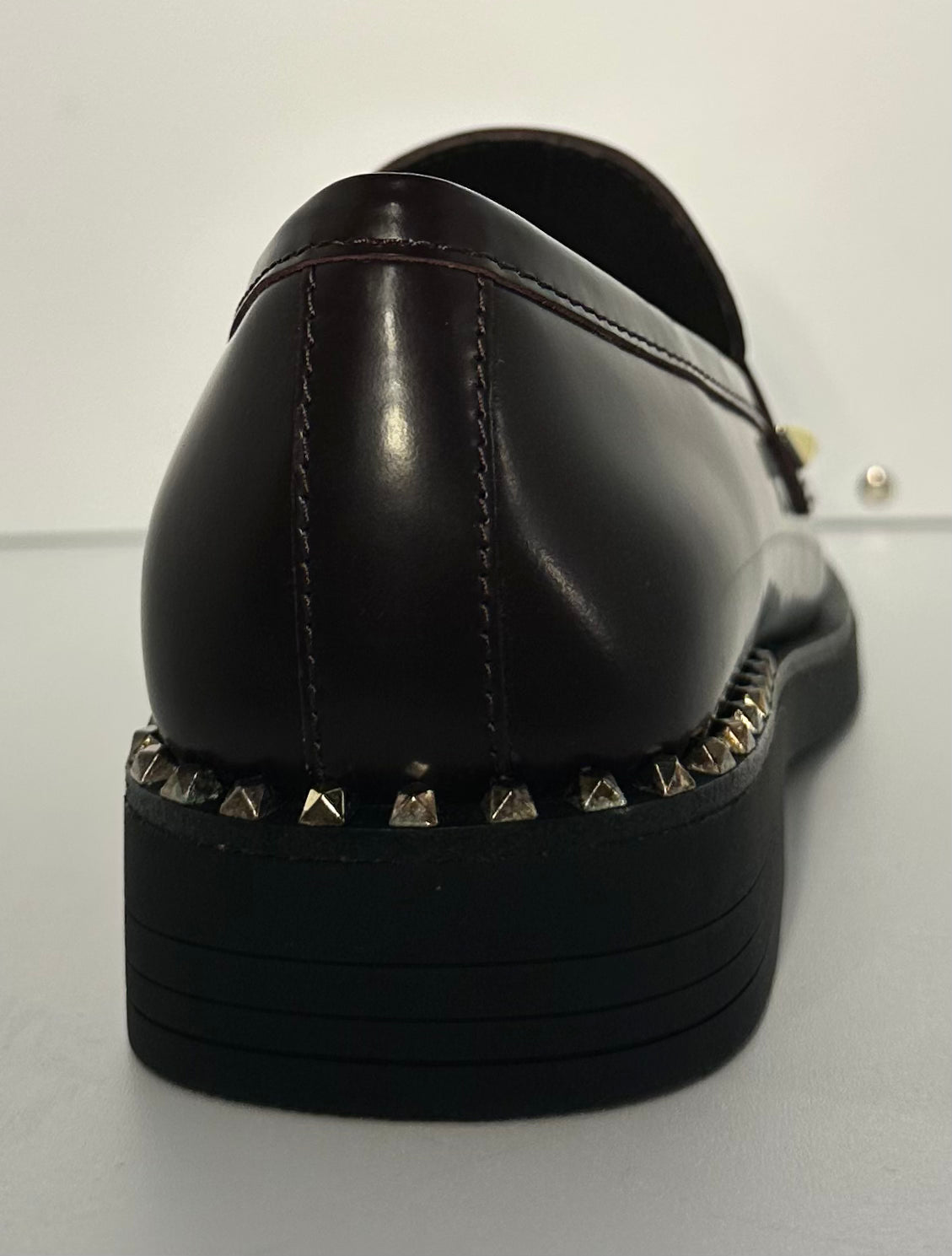ASH - Mocassino Studs Bordeaux