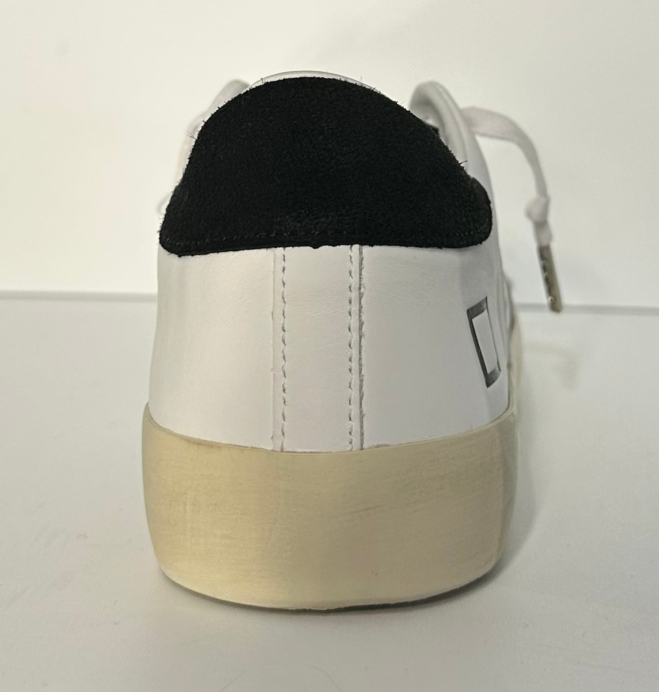 D.A.T.E. Hillow Half Nylon White-Black