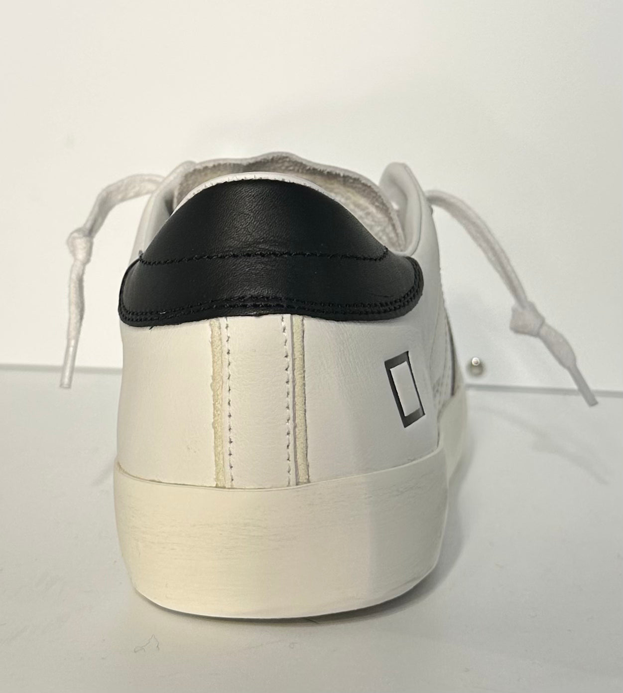 D.A.T.E. Hillow Calf White-Black