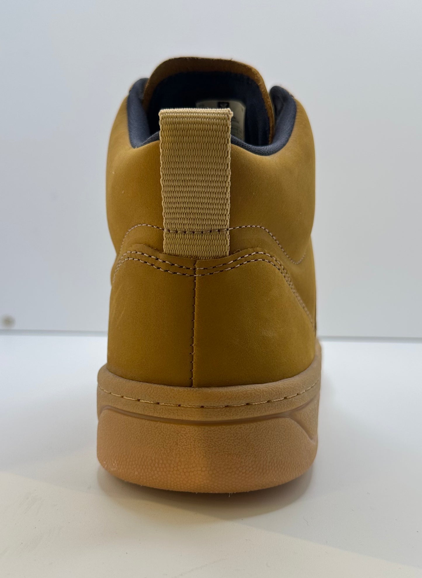 Veja v-15 nubuck camel desert