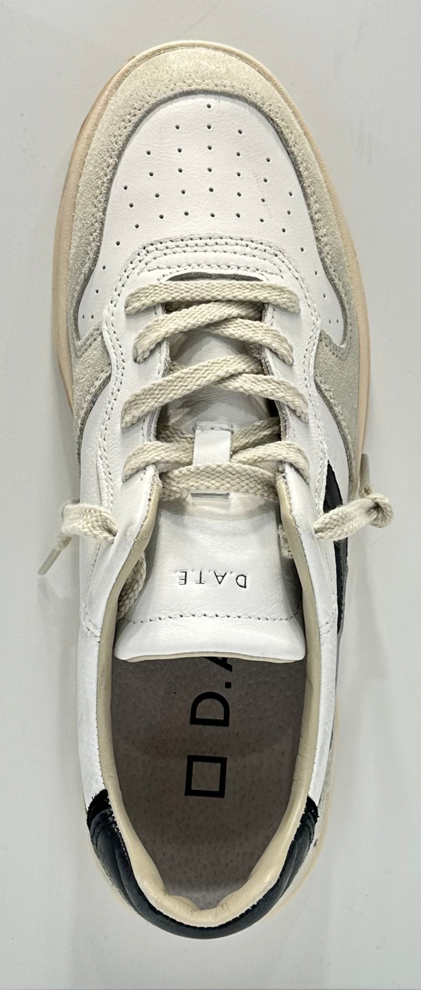 D.A.T.E. Court 2.0 Natural White-Black