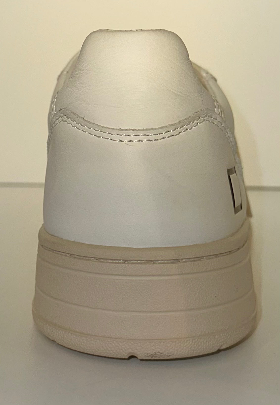 D.A.T.E. Court Basic White