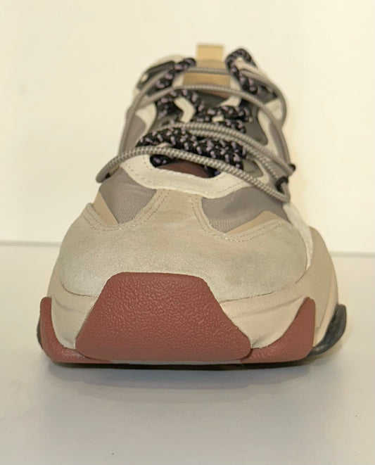 ASH  Extra White Nebbia Black