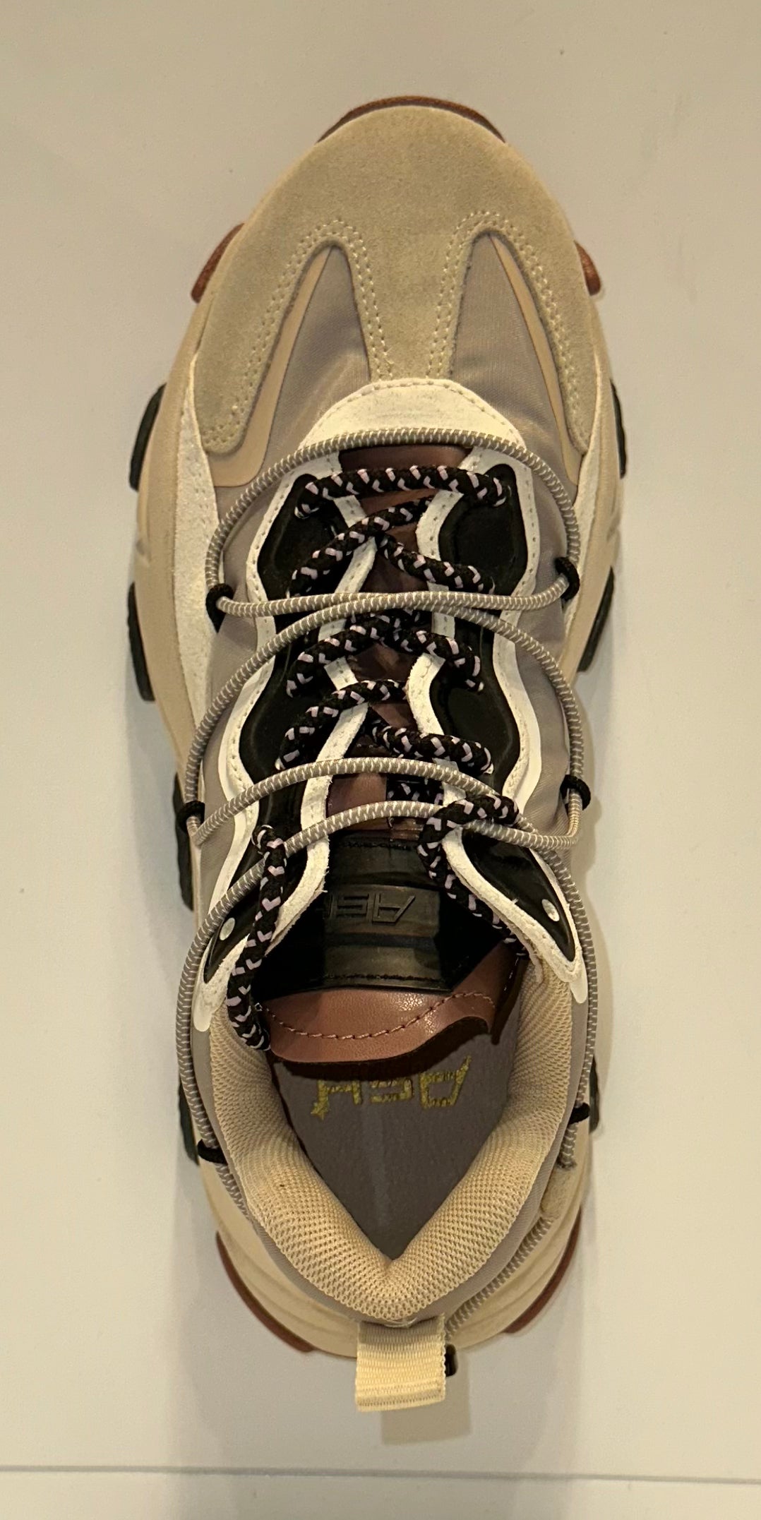 ASH  Extra White Nebbia Black