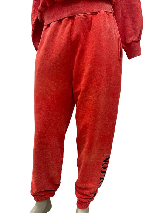 Aries Pantaloni tuta rosso vintage con stampa laterale “No Problemo”